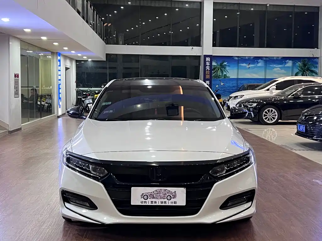 Honda Accord — фото 2