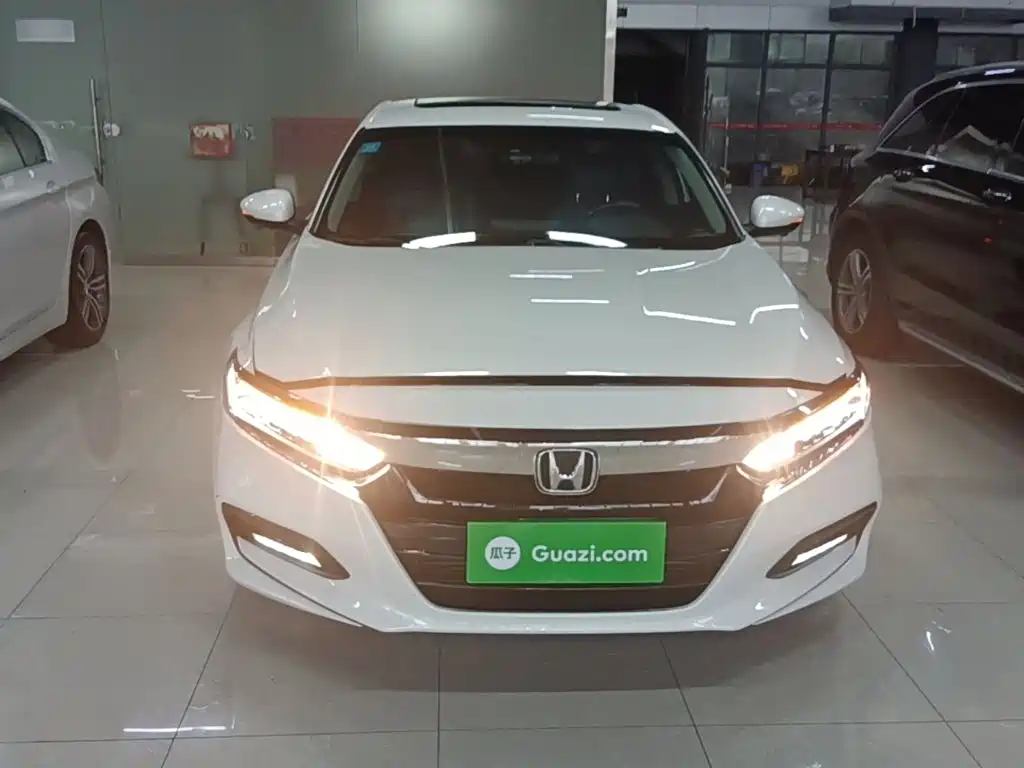 Honda Accord — фото 3