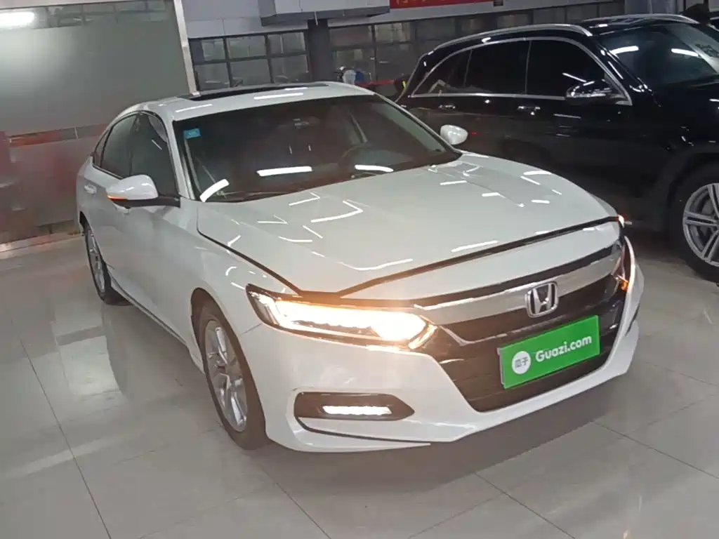 Honda Accord — фото 22