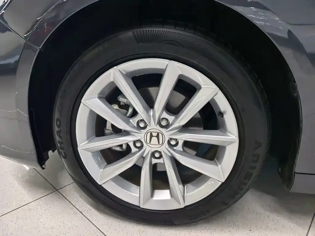 Honda Accord — фото 15