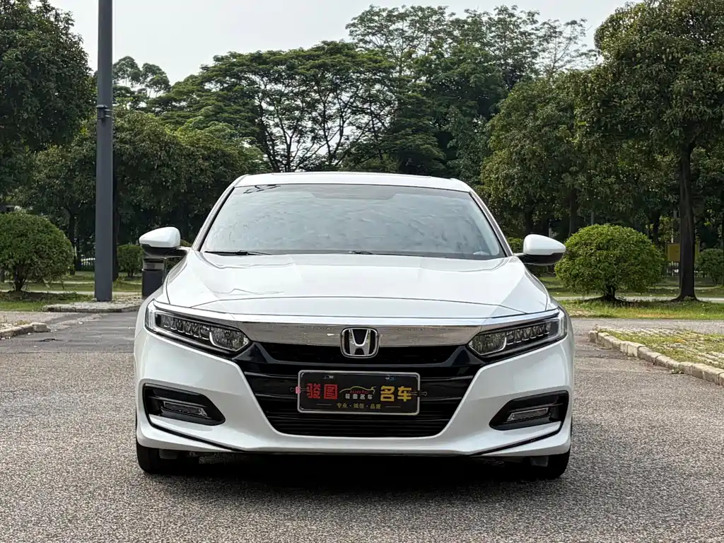 Honda Accord — фото 2