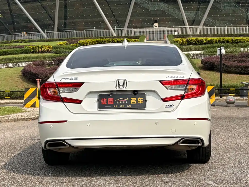 Honda Accord — фото 5