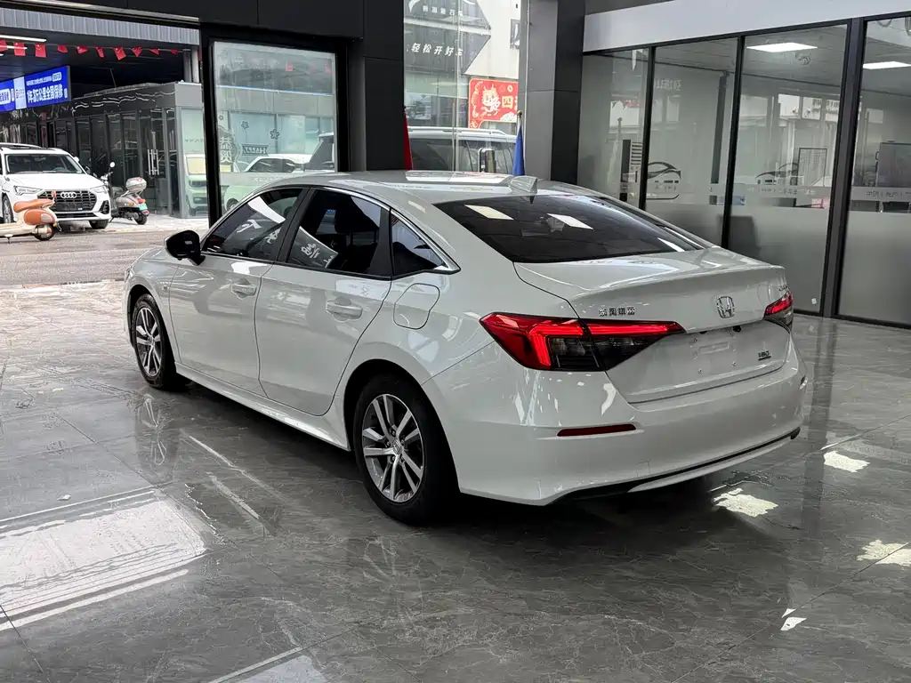 Honda Civic — фото 11