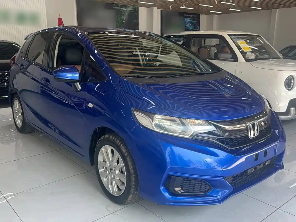 Honda Fit — фото 5