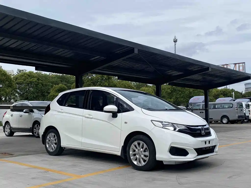 Honda Fit — фото 3