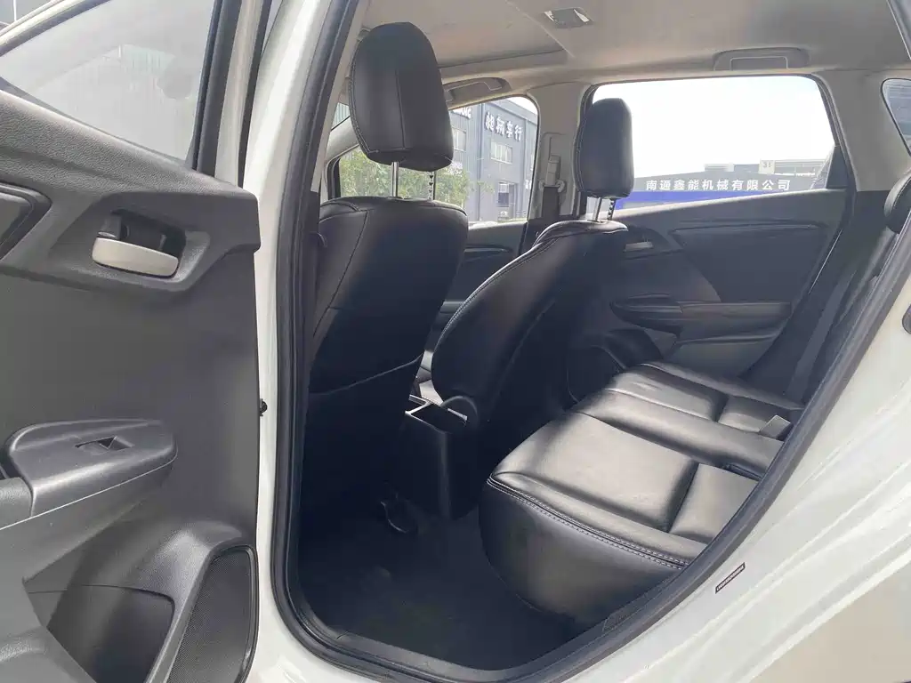 Honda Fit — фото 6