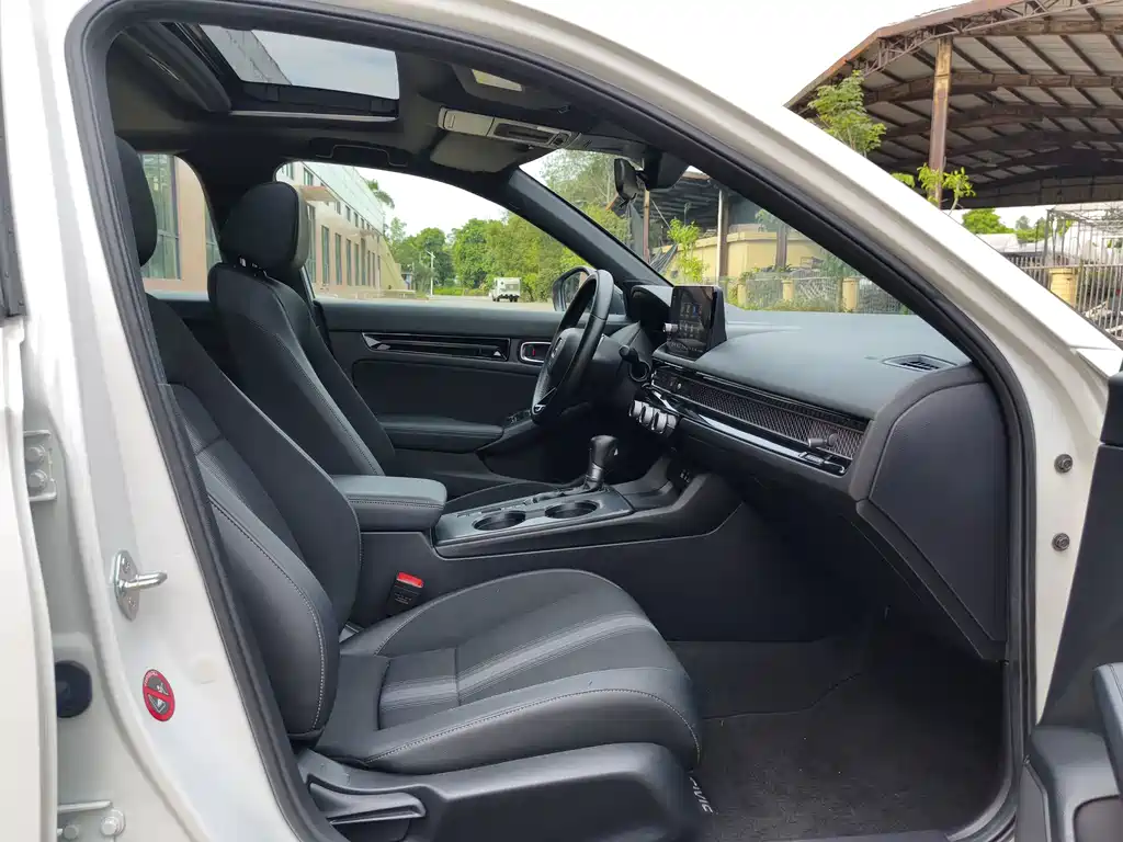 Honda Civic — фото 11