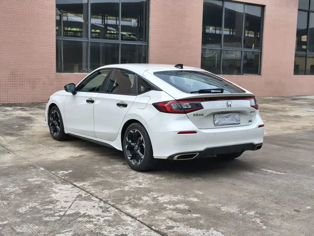 Honda Civic — фото 8