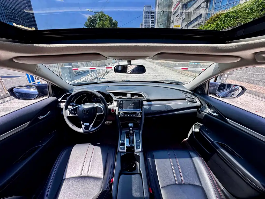 Honda Civic — фото 5