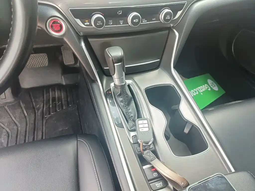 Honda Accord — фото 14