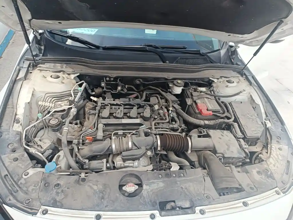 Honda Accord — фото 20