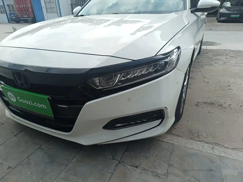 Honda Accord — фото 24