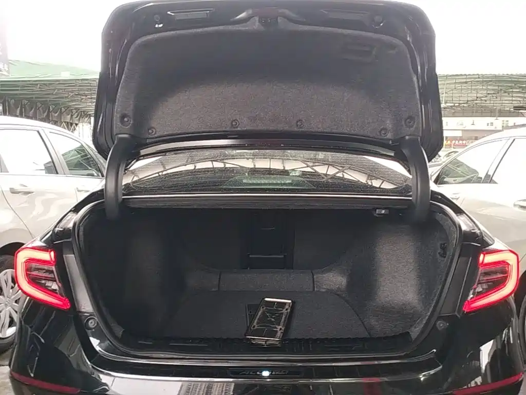 Honda Accord — фото 19