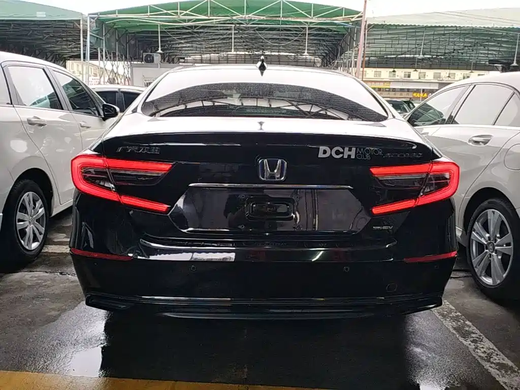 Honda Accord — фото 6