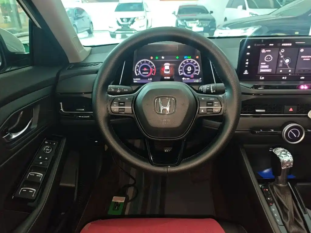 Honda Inspire — фото 11