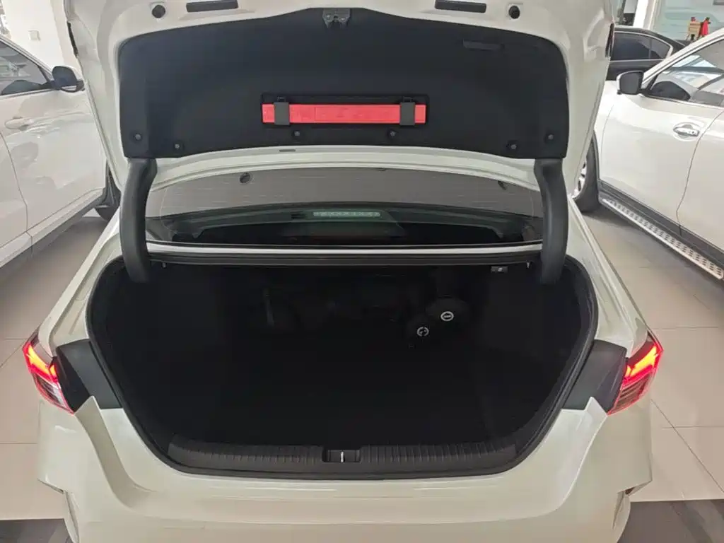 Honda Inspire — фото 19