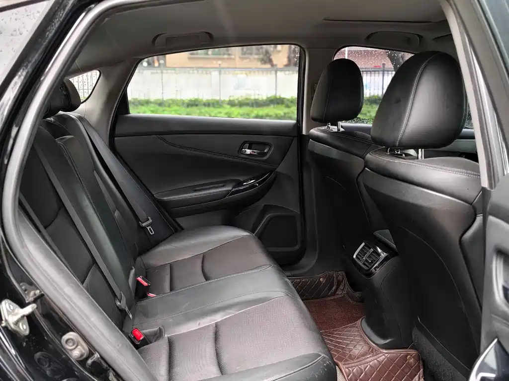 Honda Spirior — фото 15