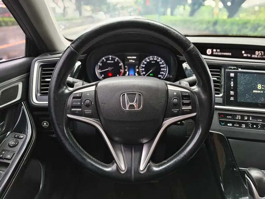 Honda Spirior — фото 18