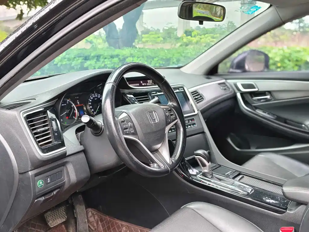 Honda Spirior — фото 7