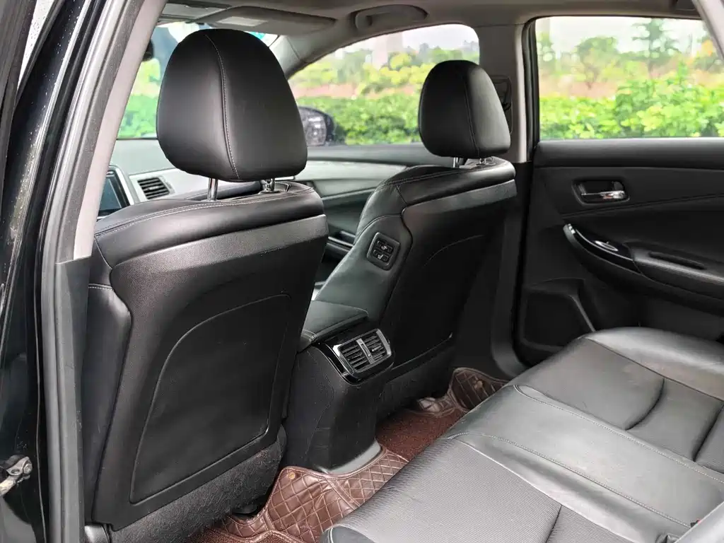 Honda Spirior — фото 10