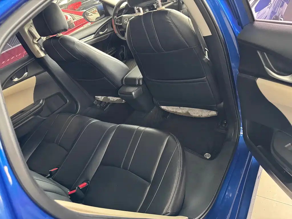 Honda Civic — фото 5
