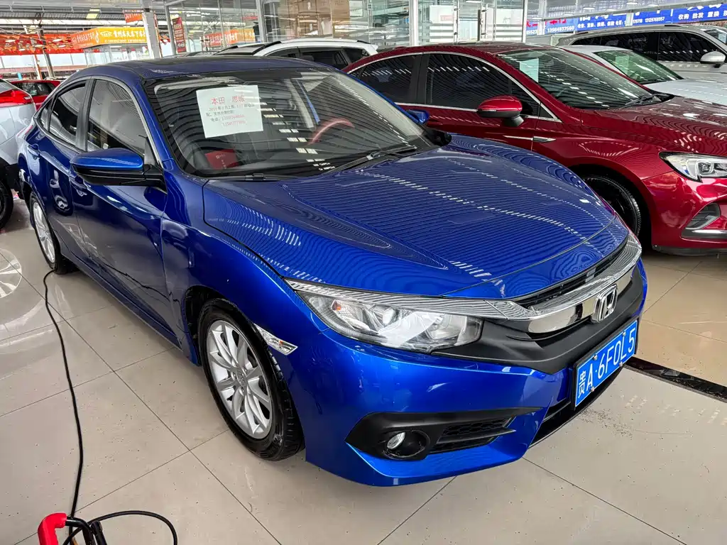 Honda Civic — фото 8