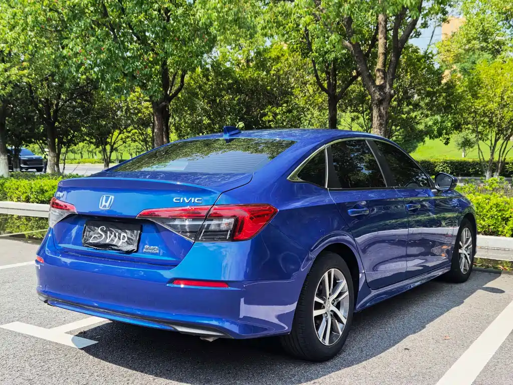 Honda Civic — фото 15