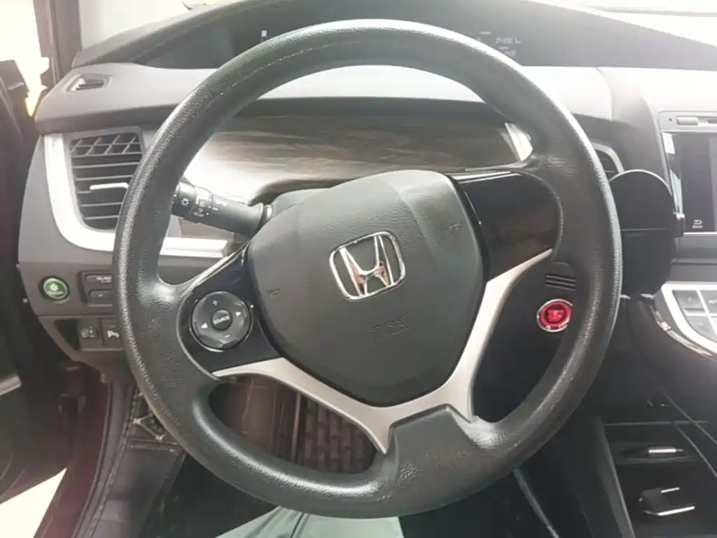 Honda Jade — фото 11