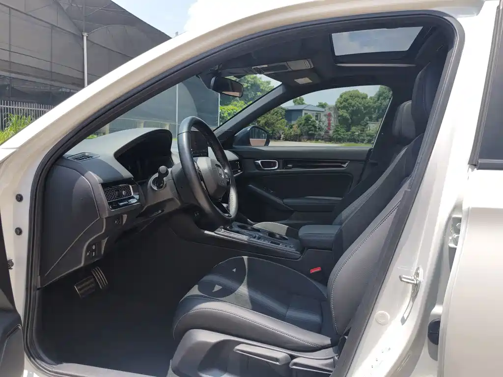 Honda Civic — фото 11