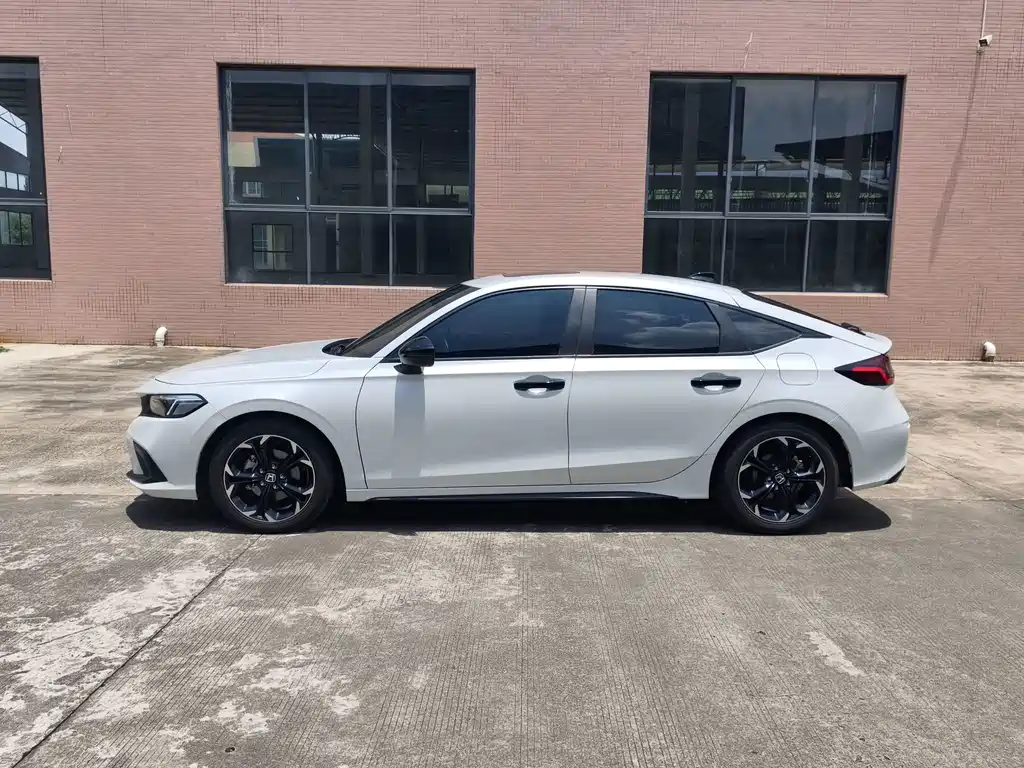 Honda Civic — фото 5