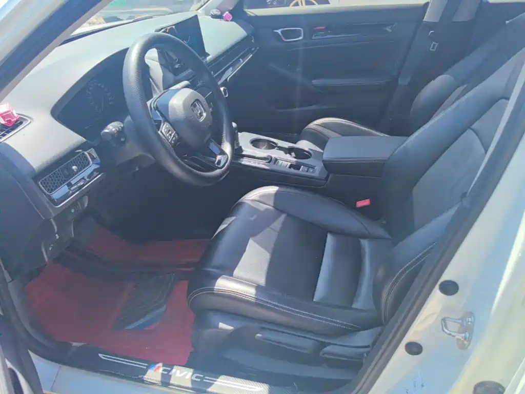 Honda Civic — фото 15