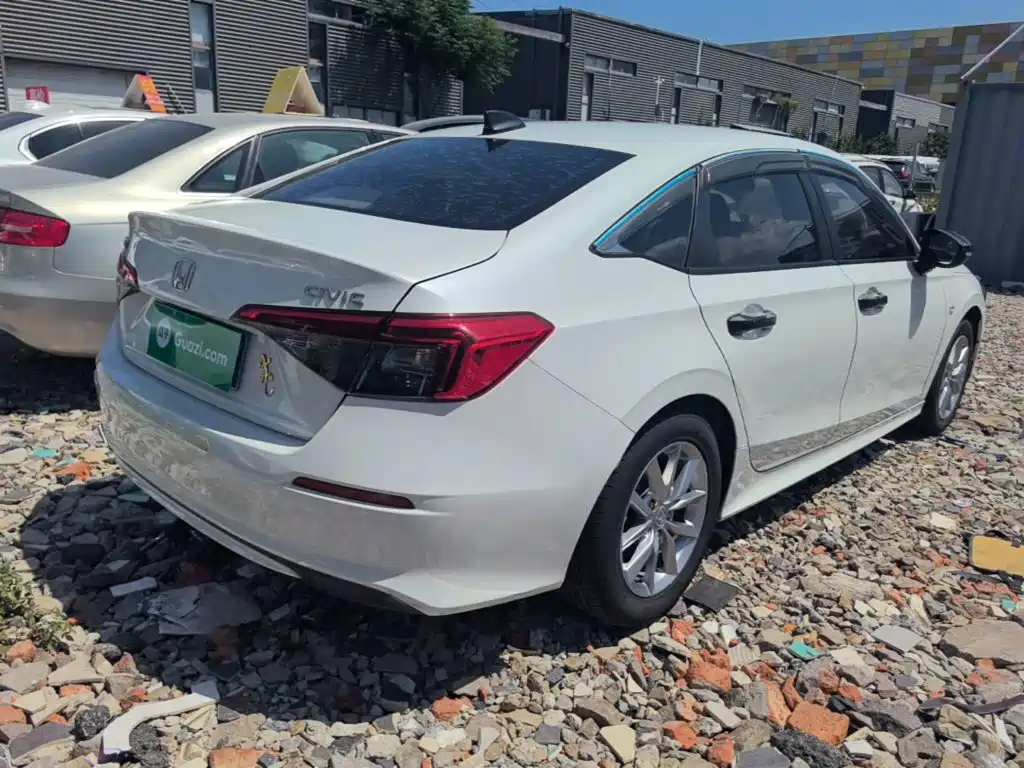 Honda Civic — фото 7