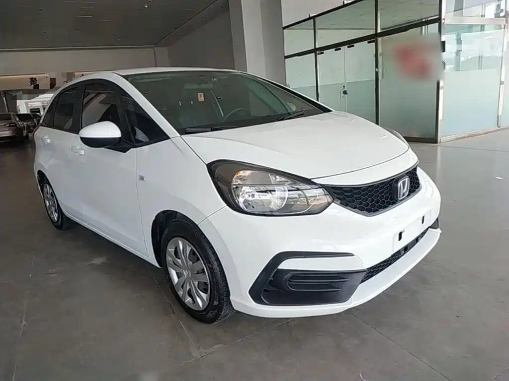 Honda Fit — фото 4