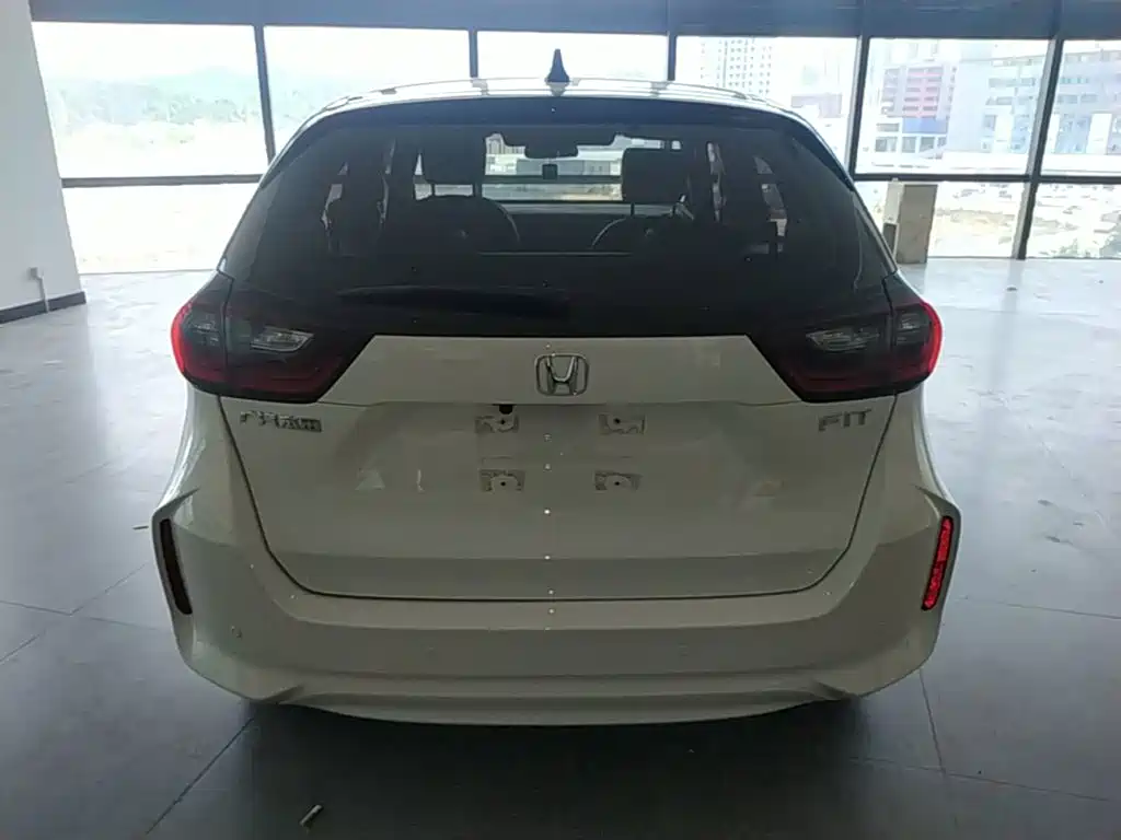 Honda Fit — фото 6