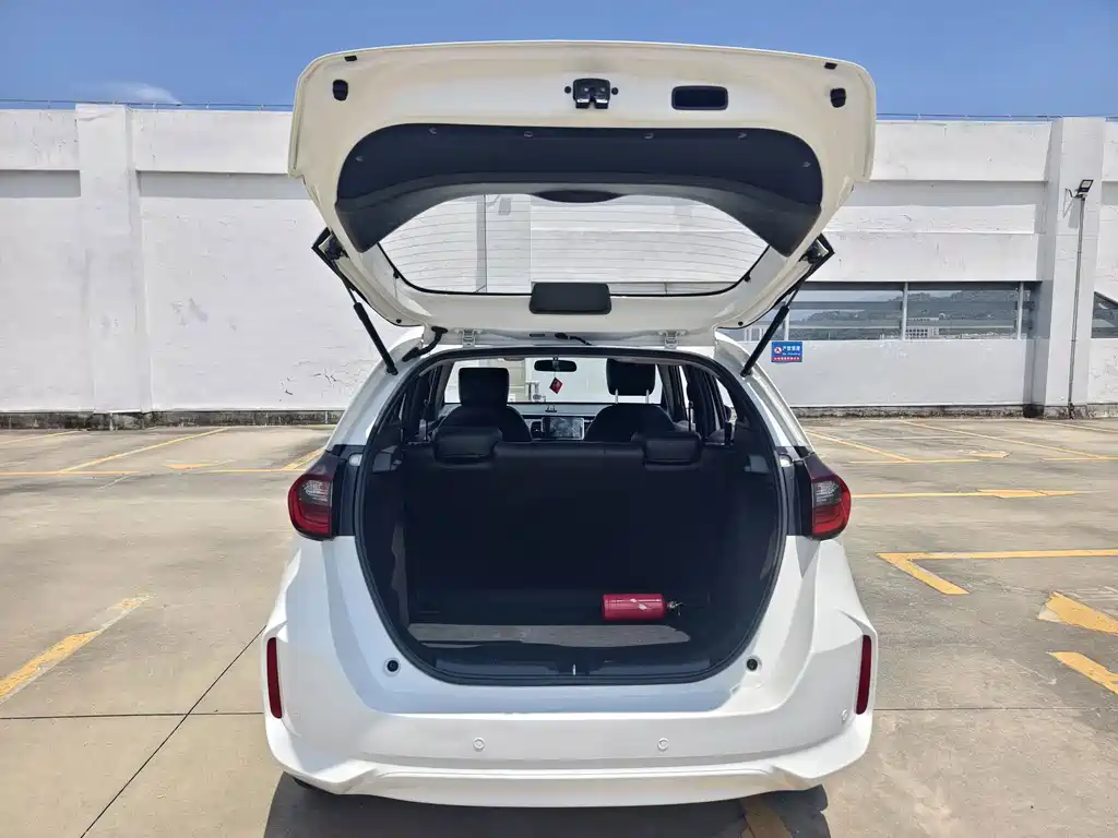 Honda Fit — фото 14