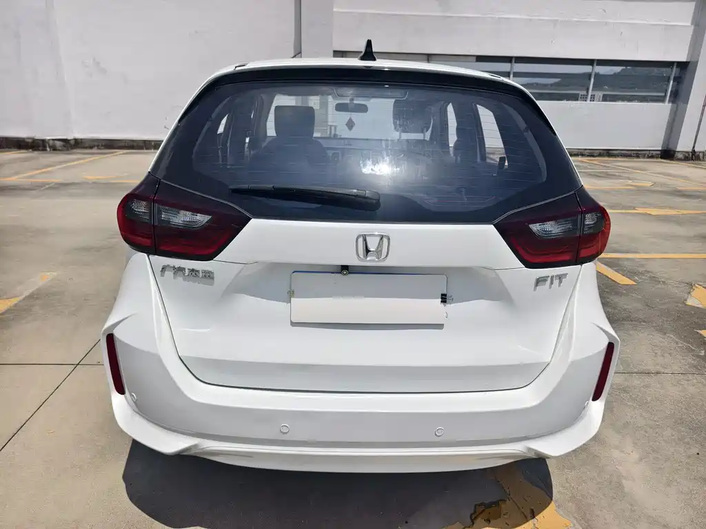 Honda Fit — фото 4