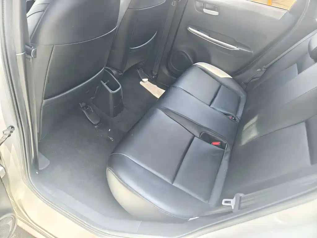 Honda Fit — фото 8