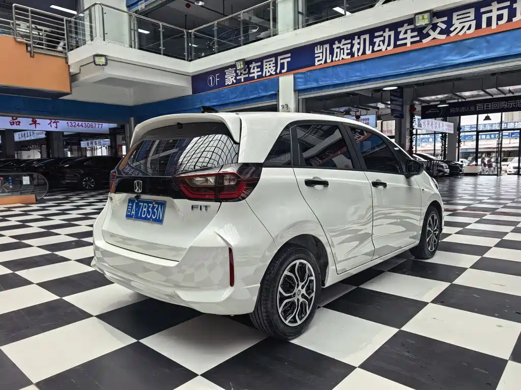 Honda Fit — фото 6
