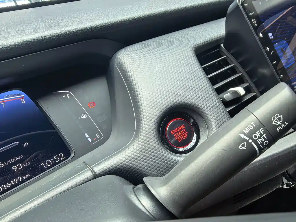 Honda Fit — фото 9