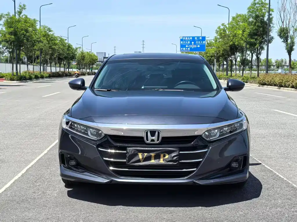 Honda Accord — фото 3