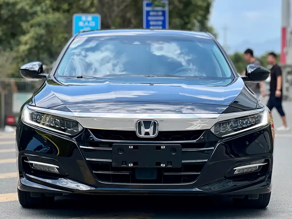 Honda Accord — фото 2