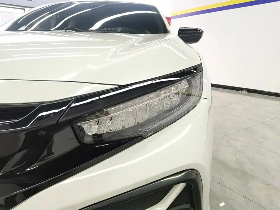 Honda Civic — фото 5