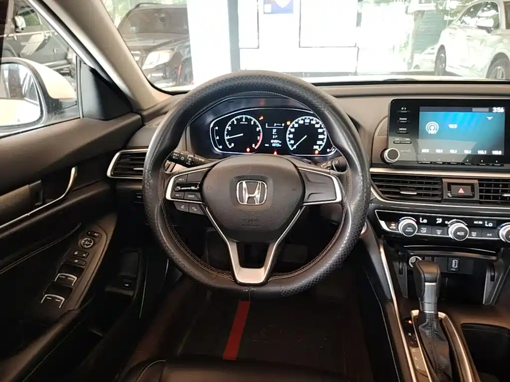 Honda Inspire — фото 11