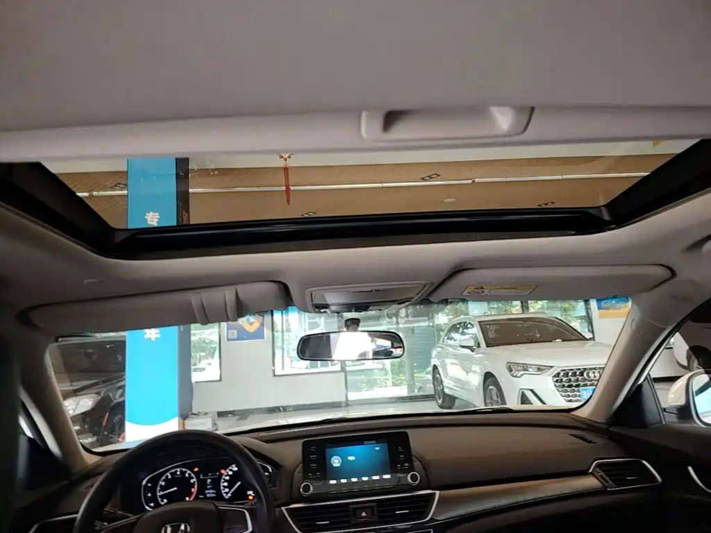 Honda Inspire — фото 18