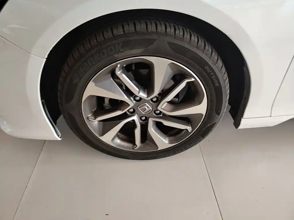 Honda Inspire — фото 23