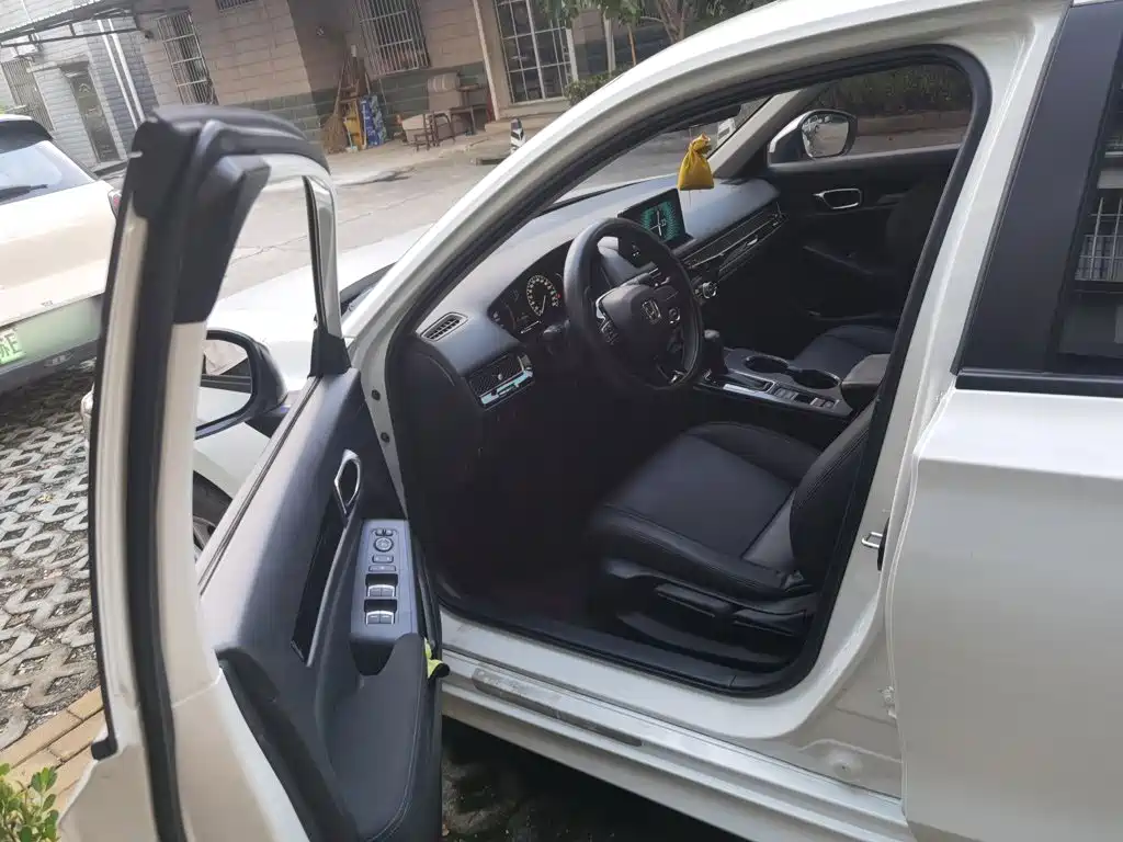 Honda Civic — фото 14