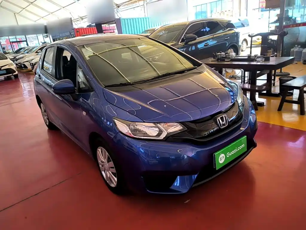 Honda Fit — фото 4