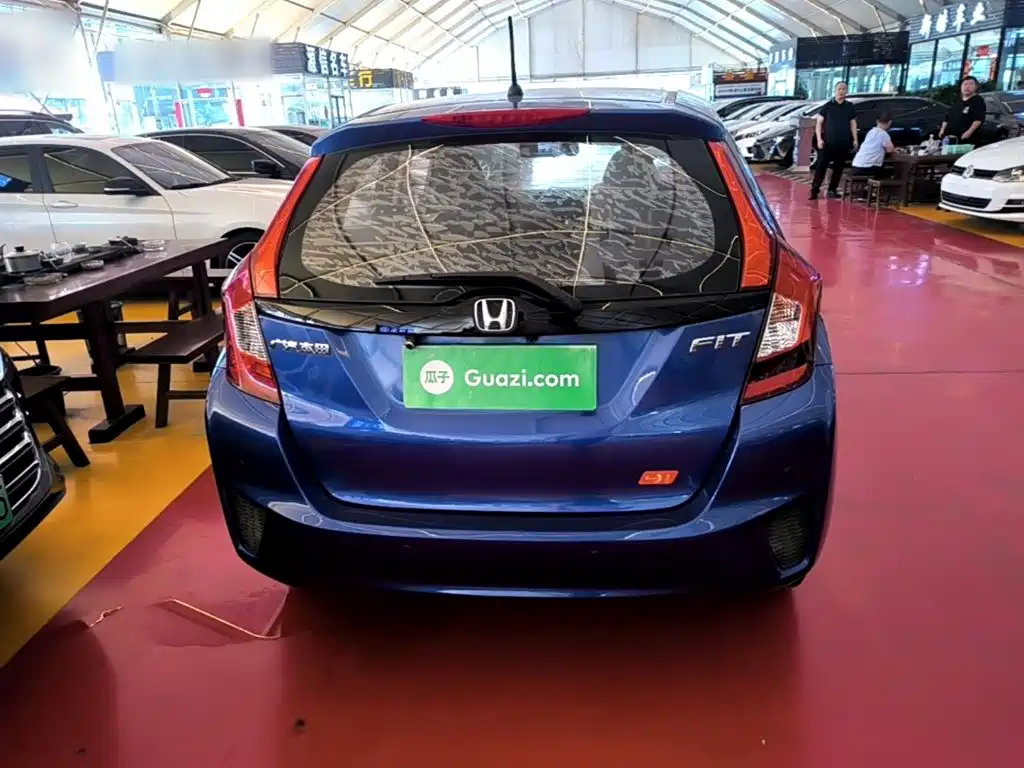 Honda Fit — фото 6