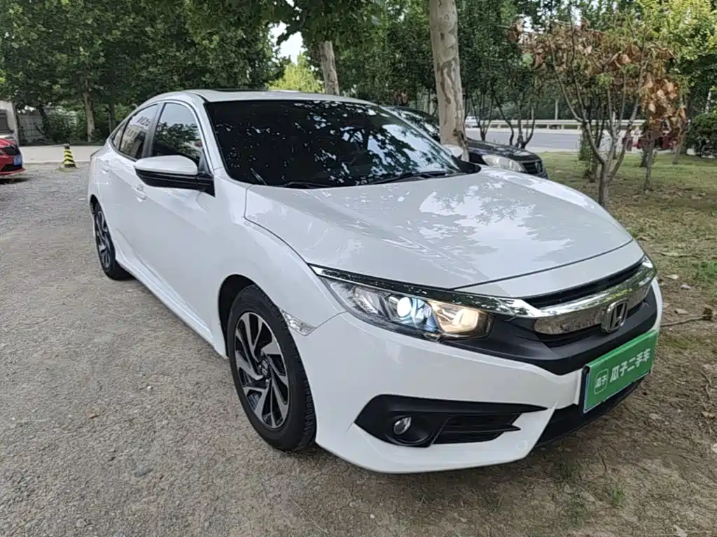 Honda Civic — фото 4