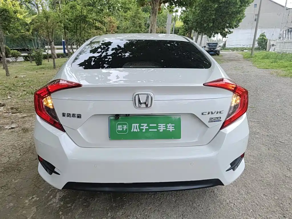 Honda Civic — фото 6